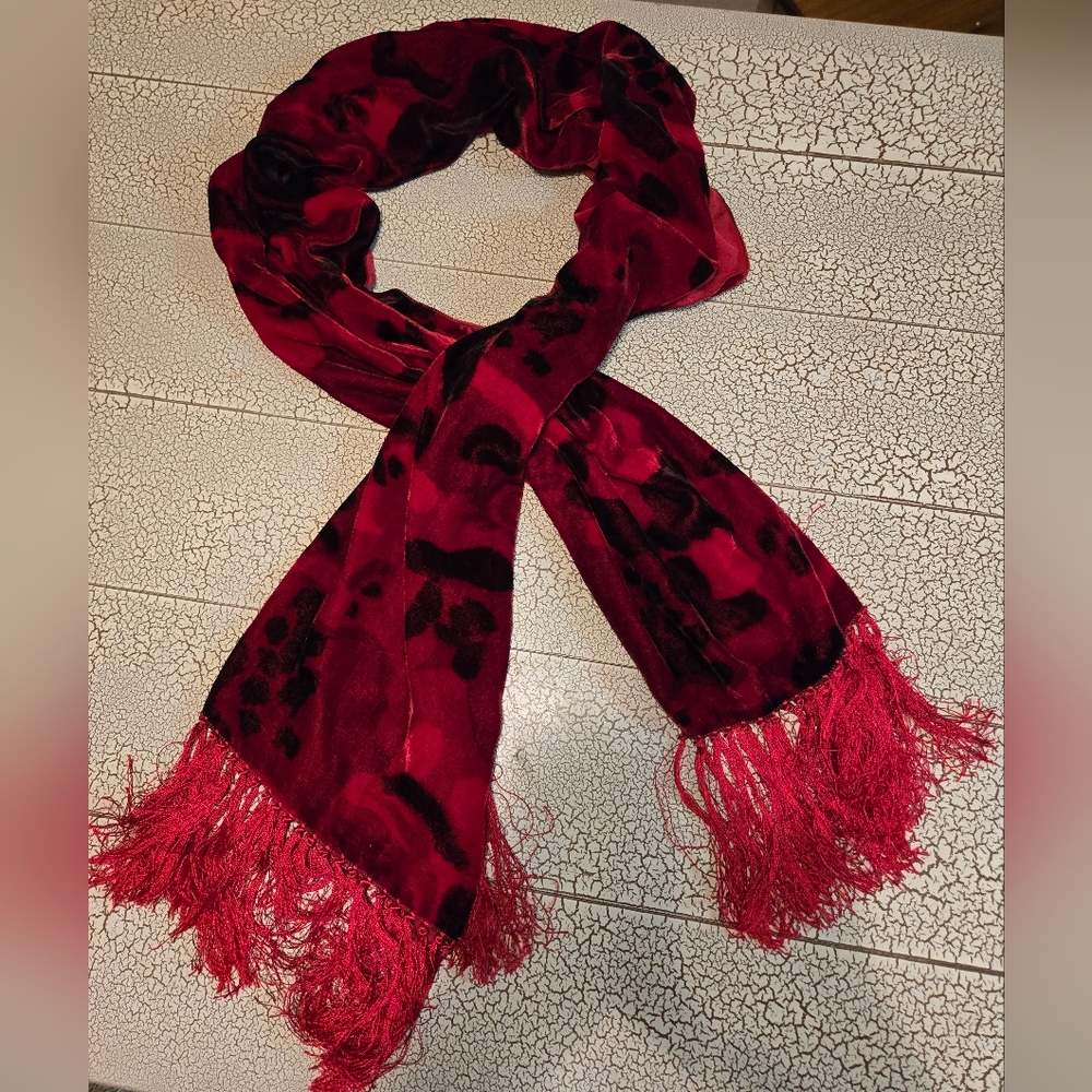 Elegant Red and Black Velvet Scarf